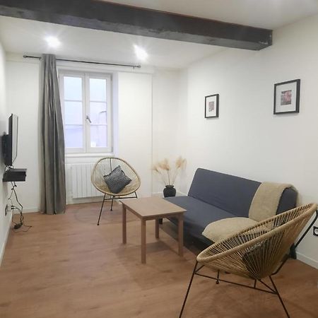 Le Refuge Du Bonheur Lägenhet Trévoux Exteriör bild